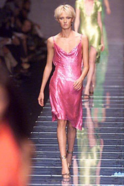 versace pelze 2000 vogue|versace dresses.